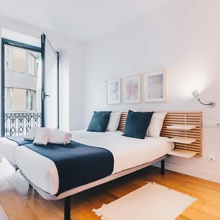 Apartment Domo By People